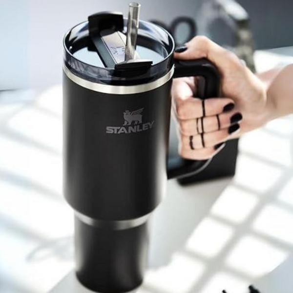 Stanley Quencher H2.0 FlowState Tumbler – 40 oz (Blush Pink Edition)